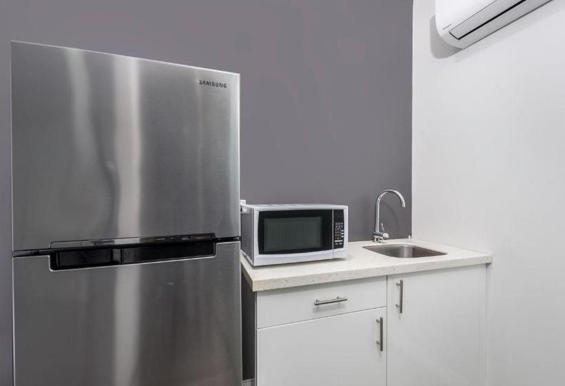 בית מלון כפרי Studios On King