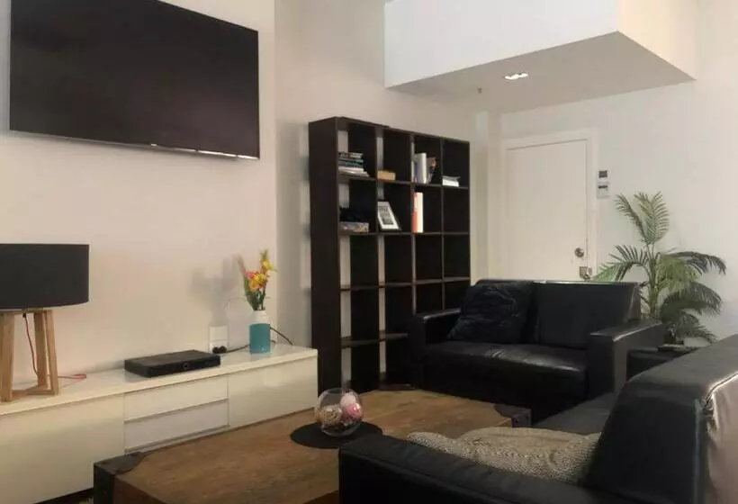 هتل Studios On King