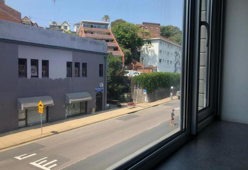 בית מלון כפרי Studios On King