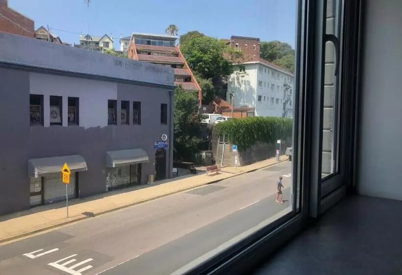 هتل Studios On King