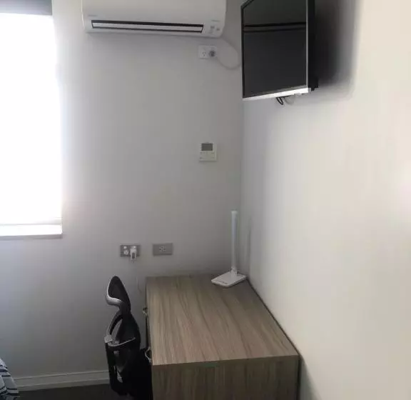 هتل Studios On King