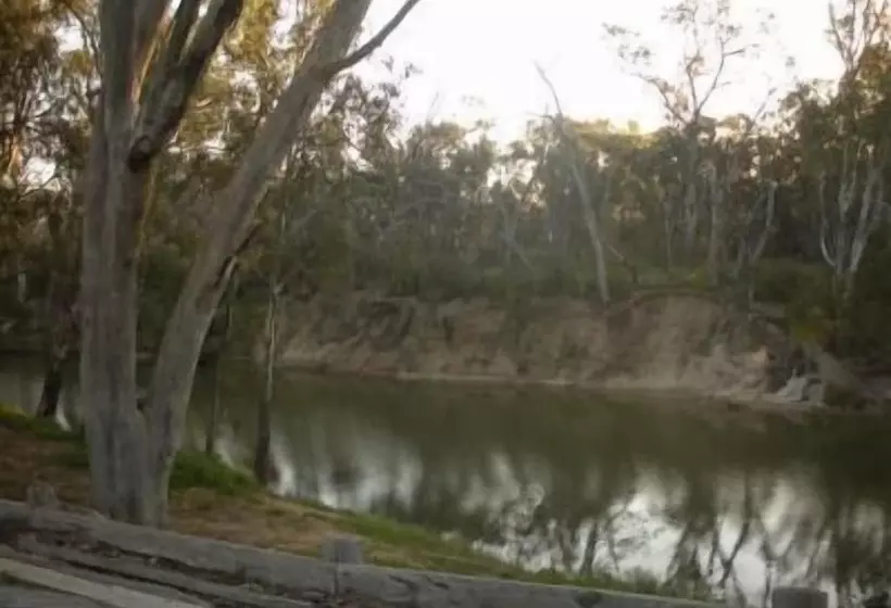 ホテル Campaspe Lodge