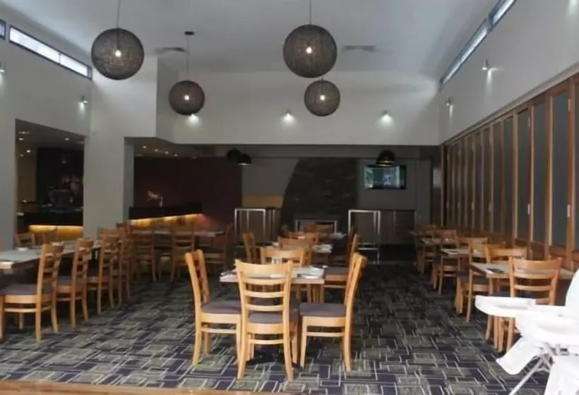 ホテル Campaspe Lodge