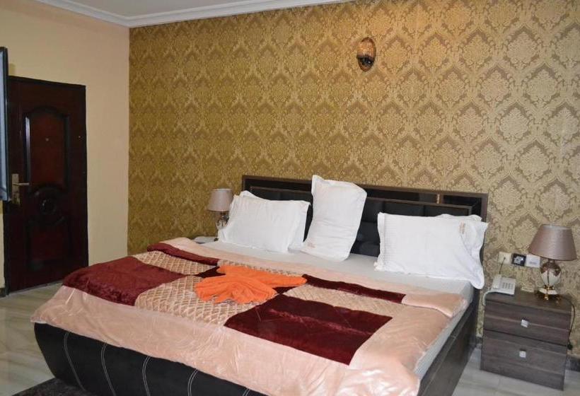 هتل Depeace And Suites