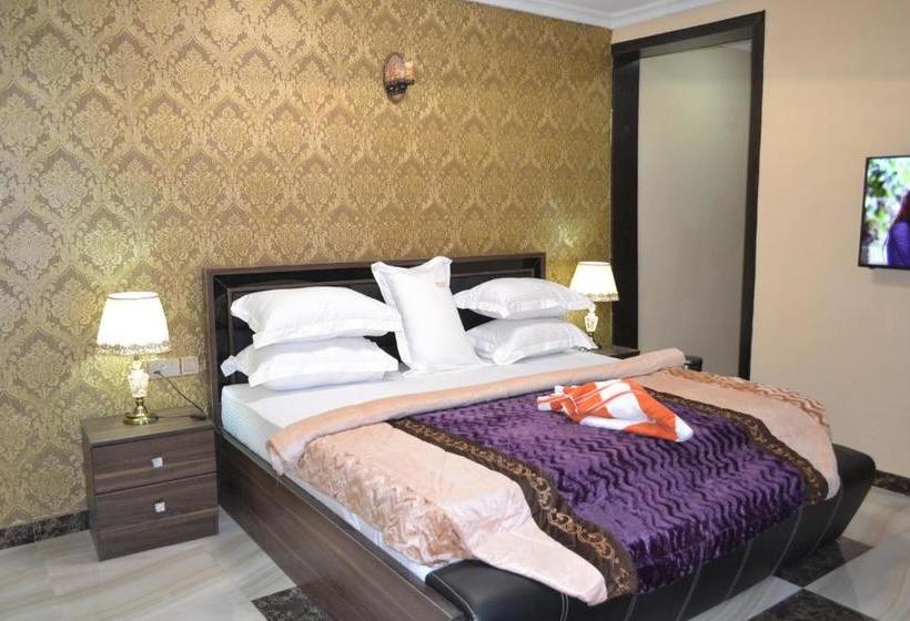 هتل Depeace And Suites