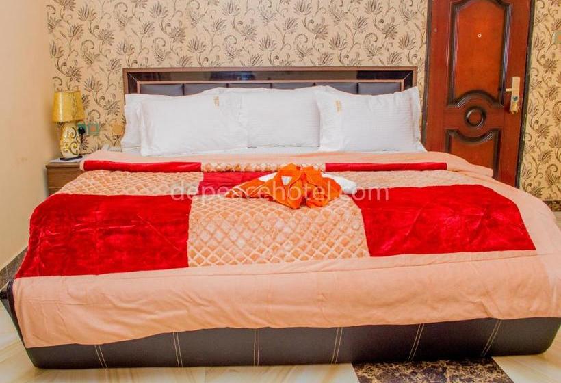 هتل Depeace And Suites