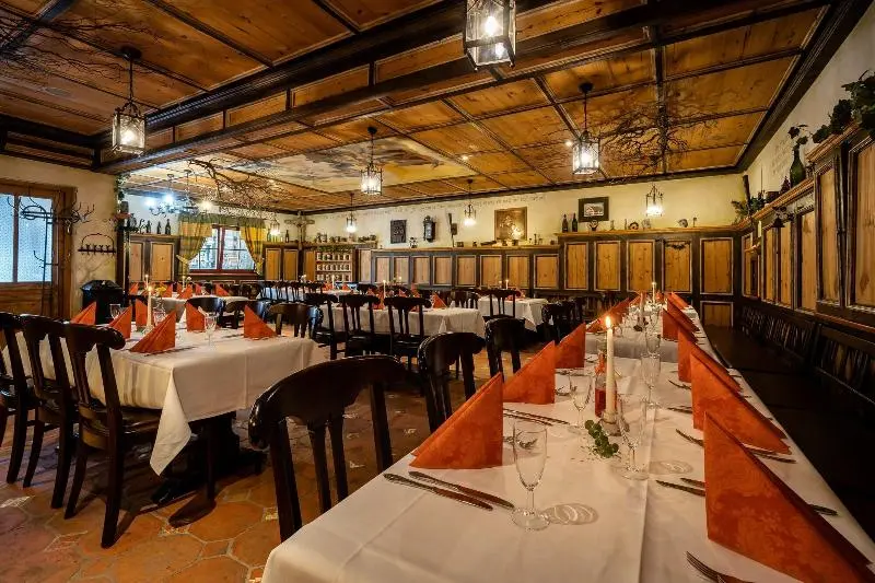 Hotelli Gasthof Rossle