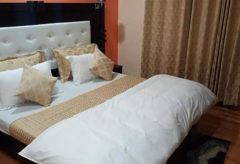 هتل Stayapart  Uday Palace
