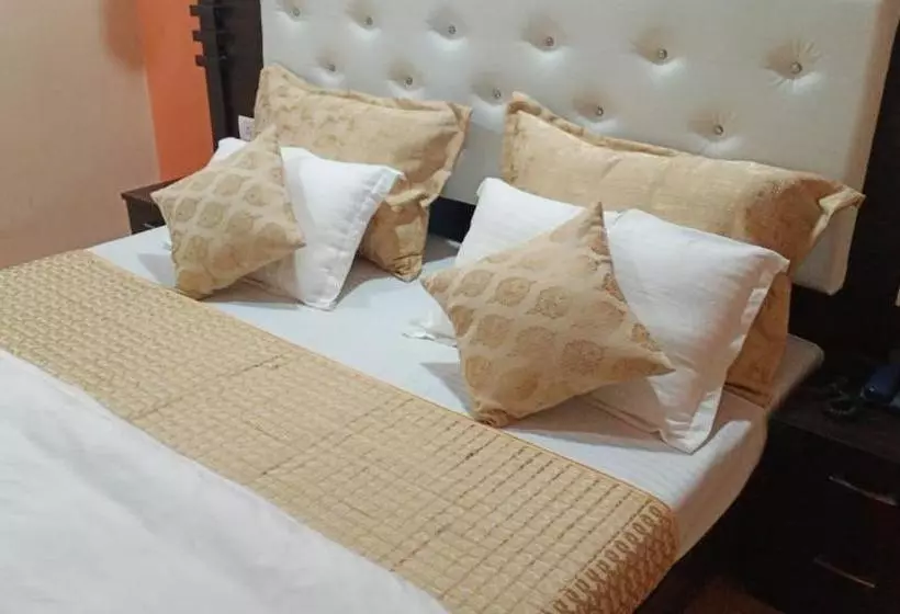 هتل Stayapart  Uday Palace