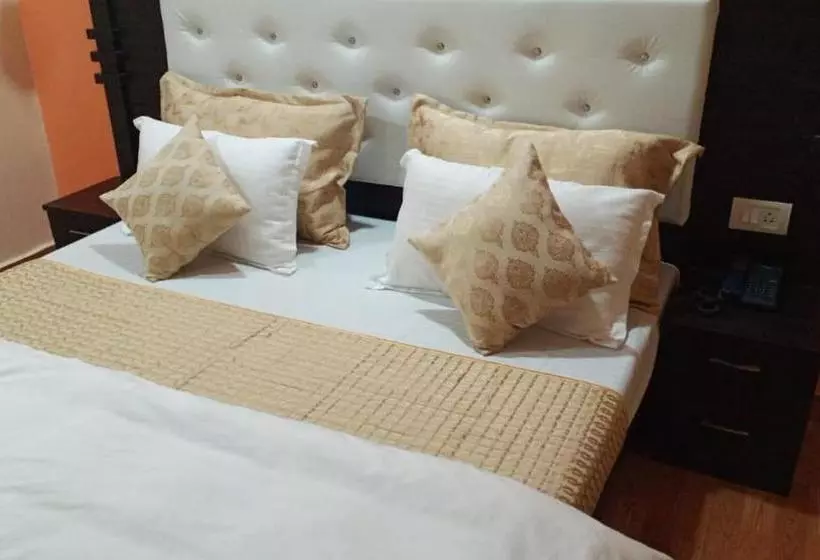هتل Stayapart  Uday Palace