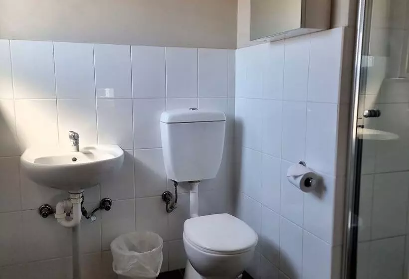 ホテル William Farrer