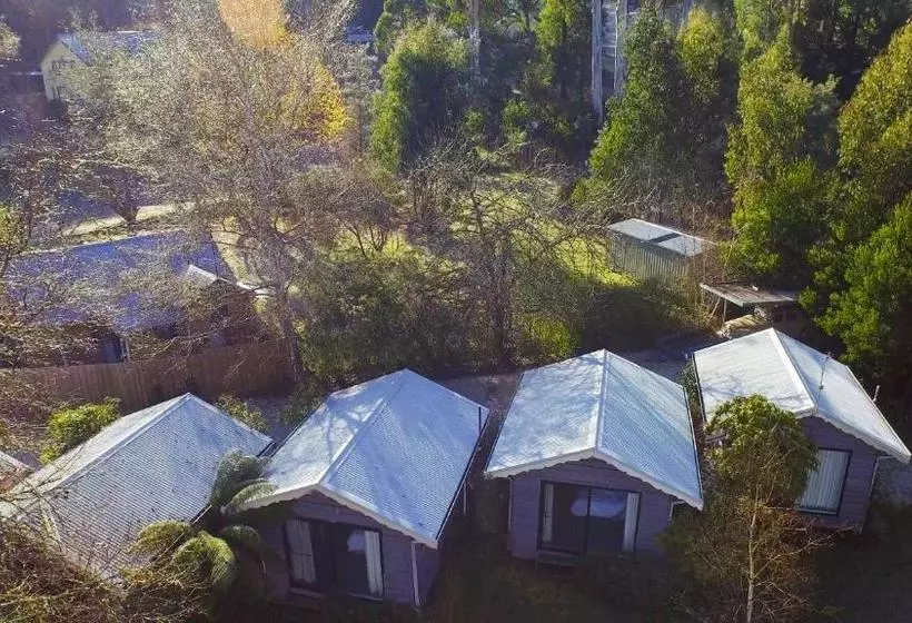 Motelli Crossways Country Inn