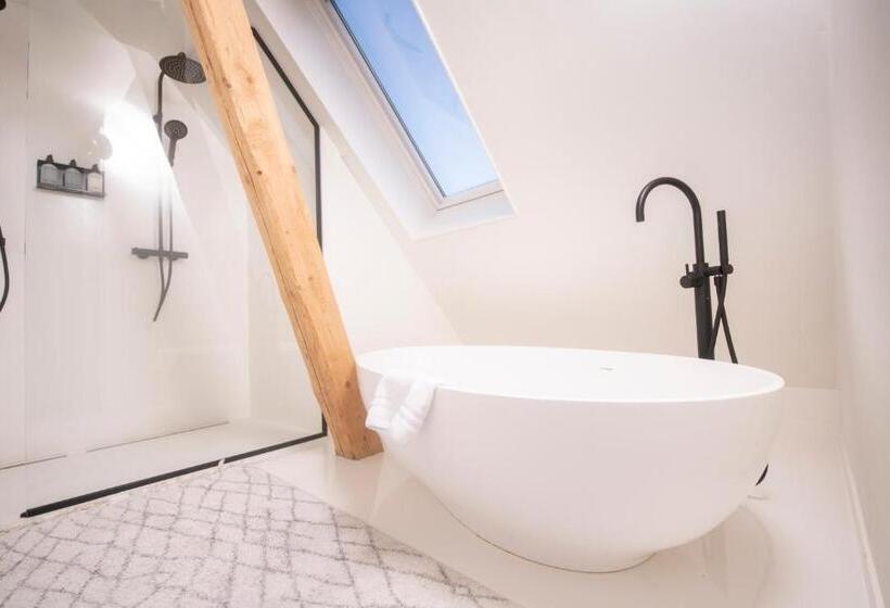 Nobel Houses & Lofts