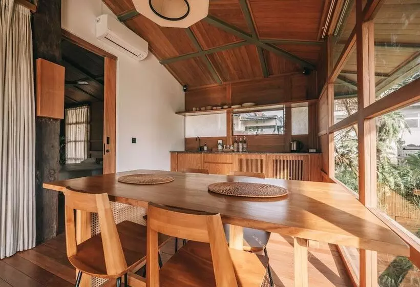 Majatalo Grün Canggu Garden