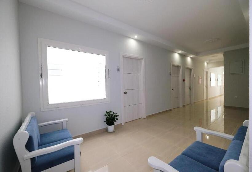 بنسيون Limnia Gi