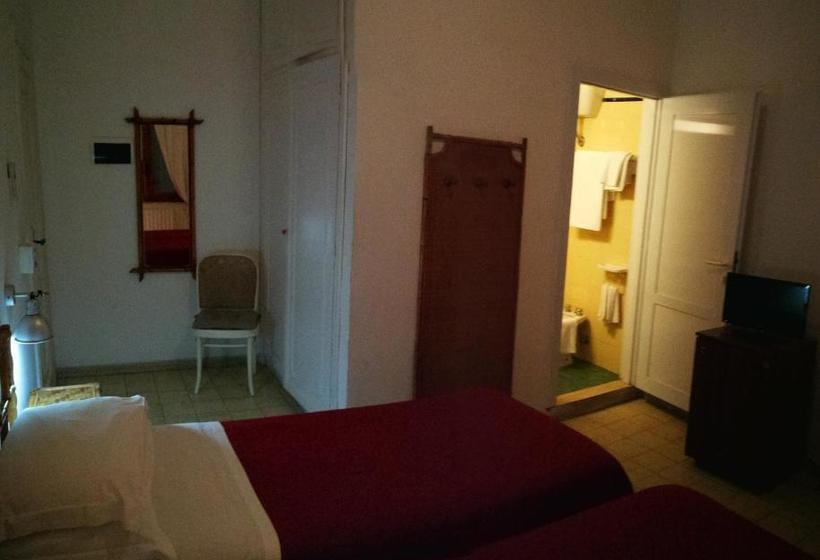 پانسیون Visitponza   Le Stanze Sulla Spiaggia