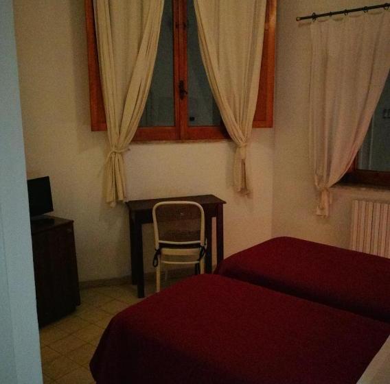 پانسیون Visitponza   Le Stanze Sulla Spiaggia