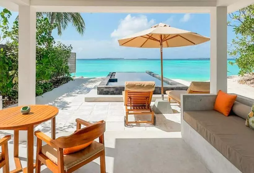 Lomakeskus Siyam World Maldives   24 Hour Premium All Inclusive With Free Transfer