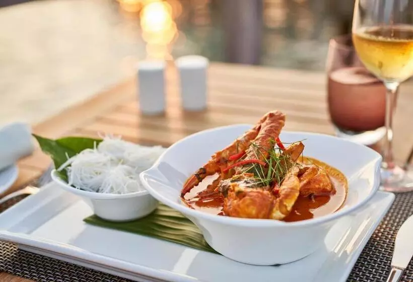 Lomakeskus Siyam World Maldives   24 Hour Premium All Inclusive With Free Transfer