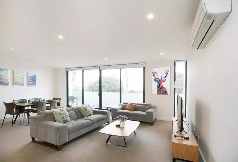 Ellia Doncaster Apartment