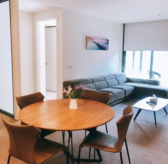 Ellia Doncaster Apartment