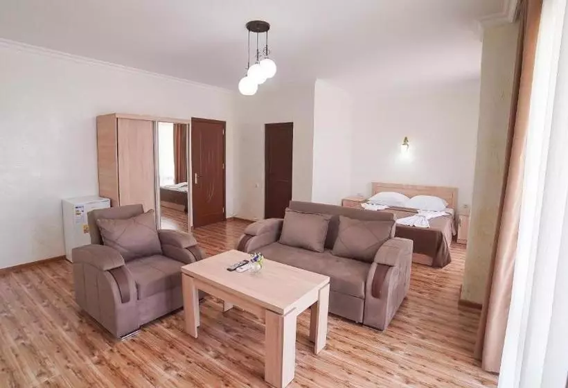 Hotel Chakvi