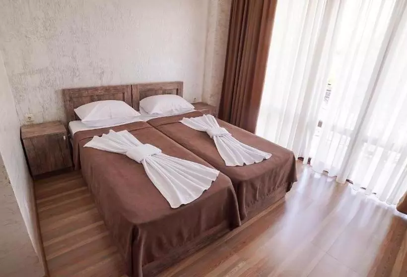 Hotel Chakvi