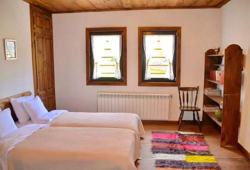 Kalinia Guesthouse B&b