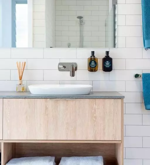 Majatalo 160 Steps... From Yallingup Beach