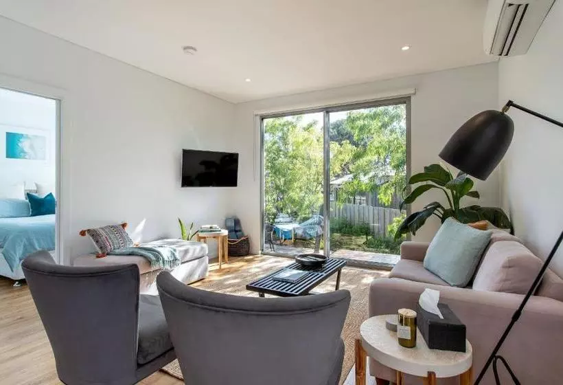 Majatalo 160 Steps... From Yallingup Beach