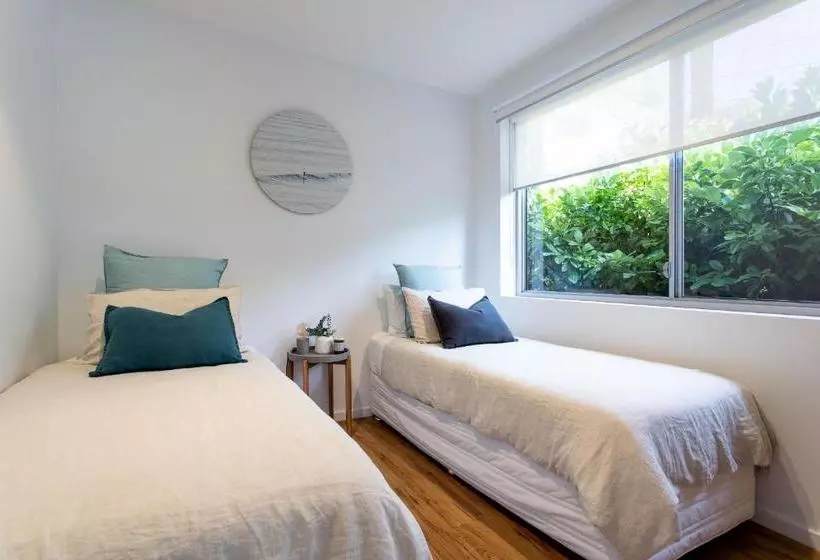 Majatalo 160 Steps... From Yallingup Beach