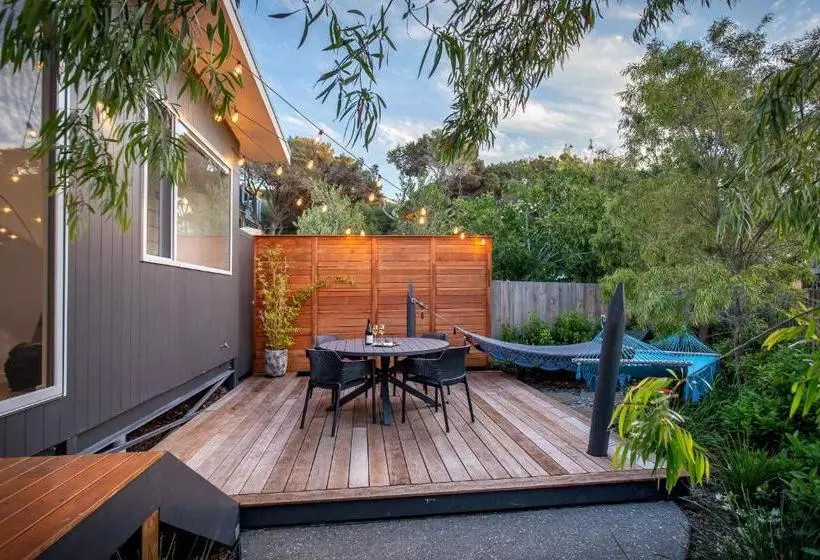 Majatalo 160 Steps... From Yallingup Beach