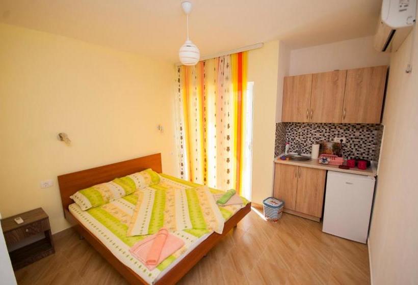 پانسیون Studio Apartments Tea