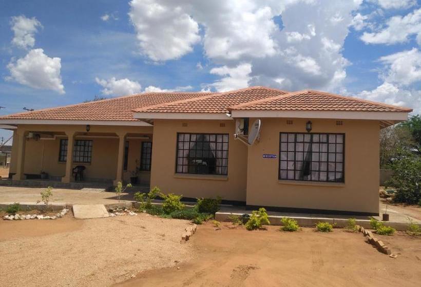 پانسیون Thobela Guest House