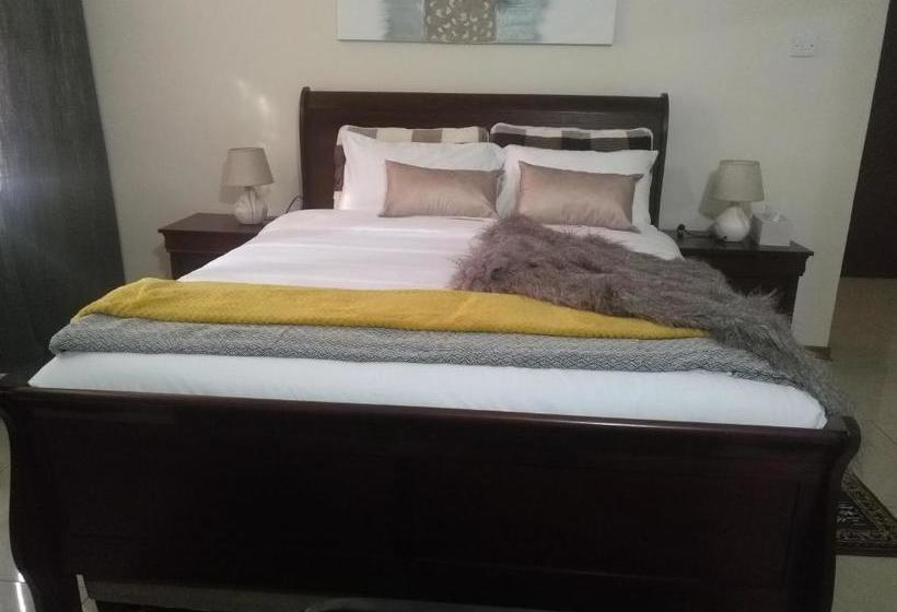 پانسیون Thobela Guest House