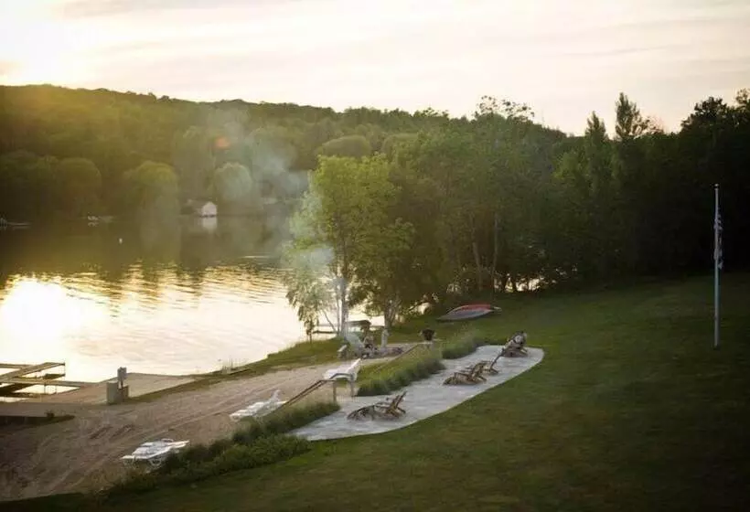 Lomakeskus Fountain Point