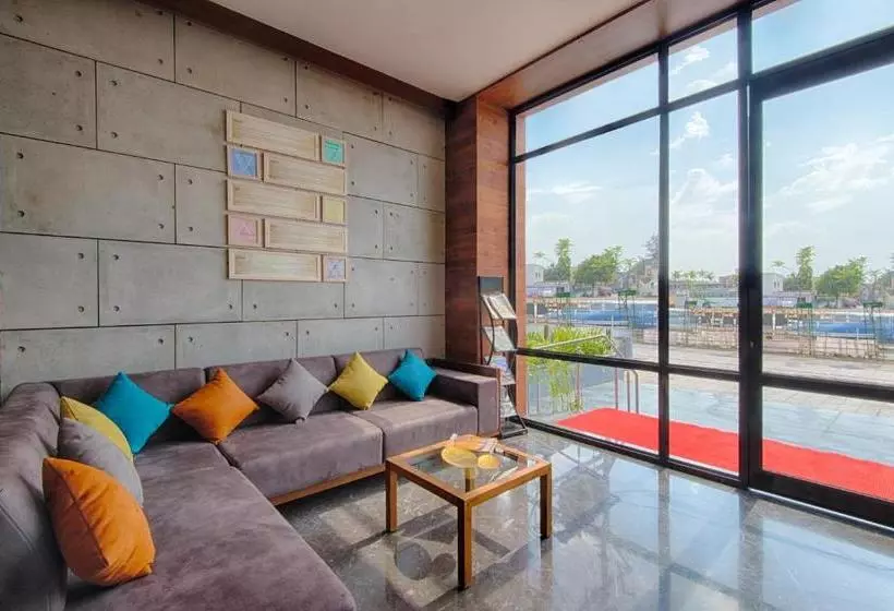 هاستل The Elements