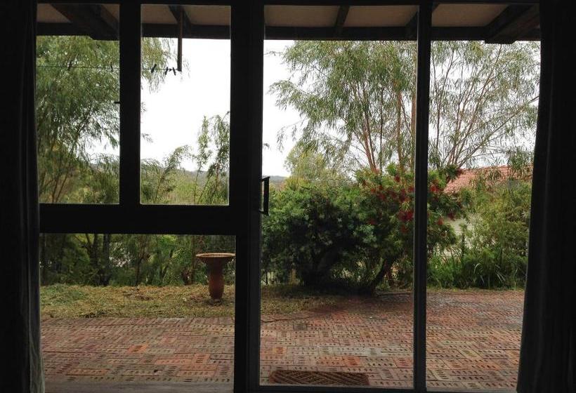 Bed and Breakfast Base Guest House