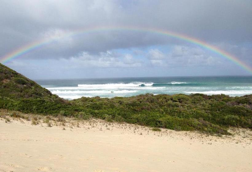 Bed and Breakfast Base Guest House