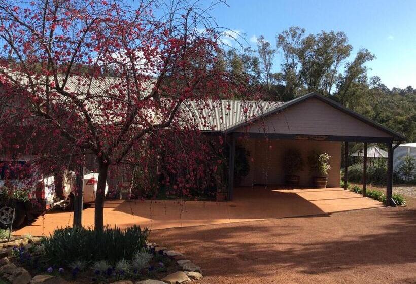 住宿加早餐  Rickaty On Blackwood