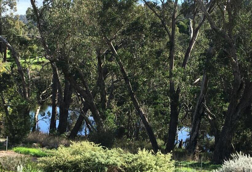 住宿加早餐  Rickaty On Blackwood