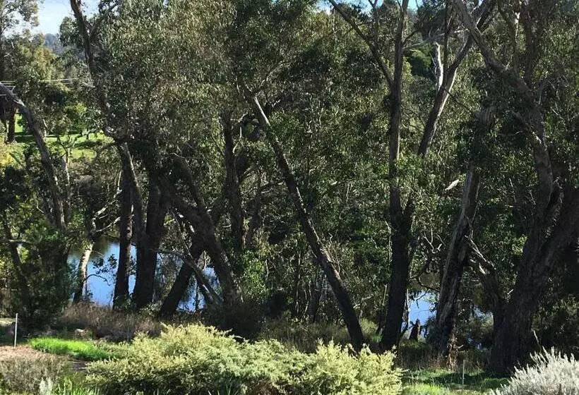 ベッドアンドブレックファースト Rickaty On Blackwood