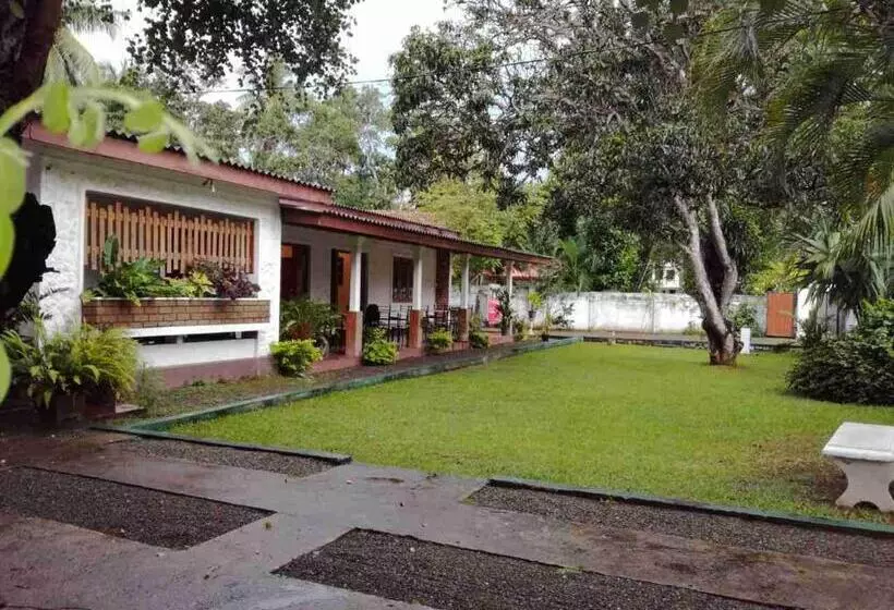 هتل Selagala Resort
