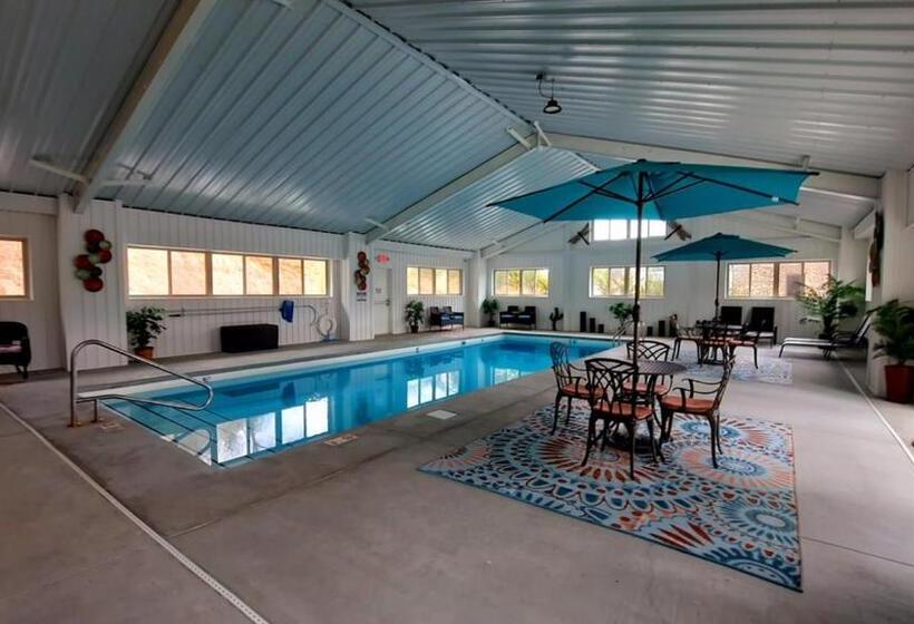 בית מלון כפרי Stonebrook Lodge Bryson City