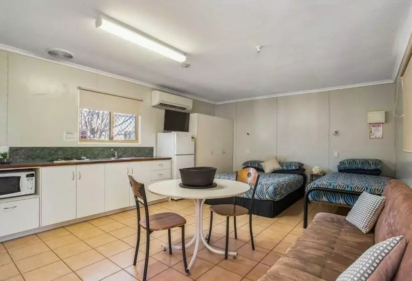 モーテル Aaok Karratha Caravan Park