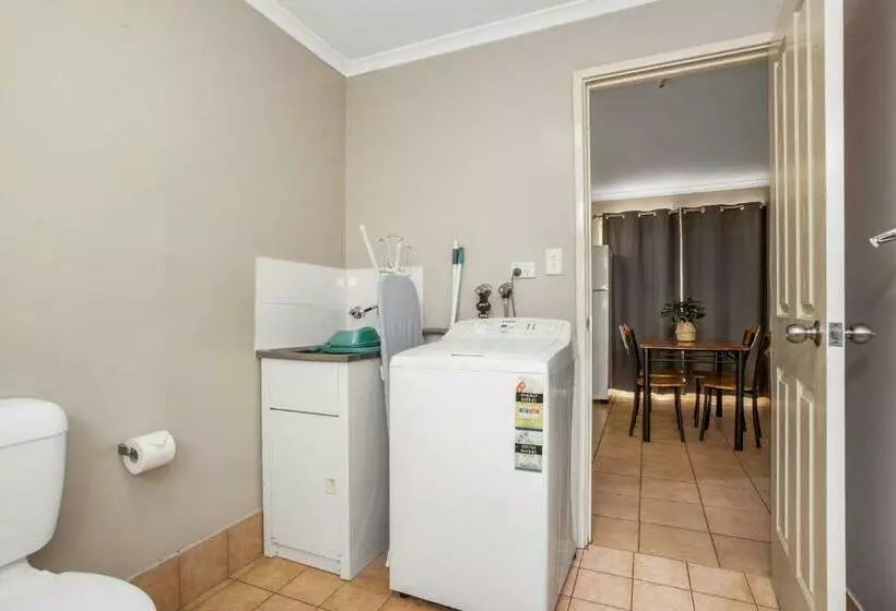 モーテル Aaok Karratha Caravan Park