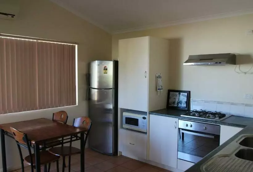 モーテル Aaok Karratha Caravan Park