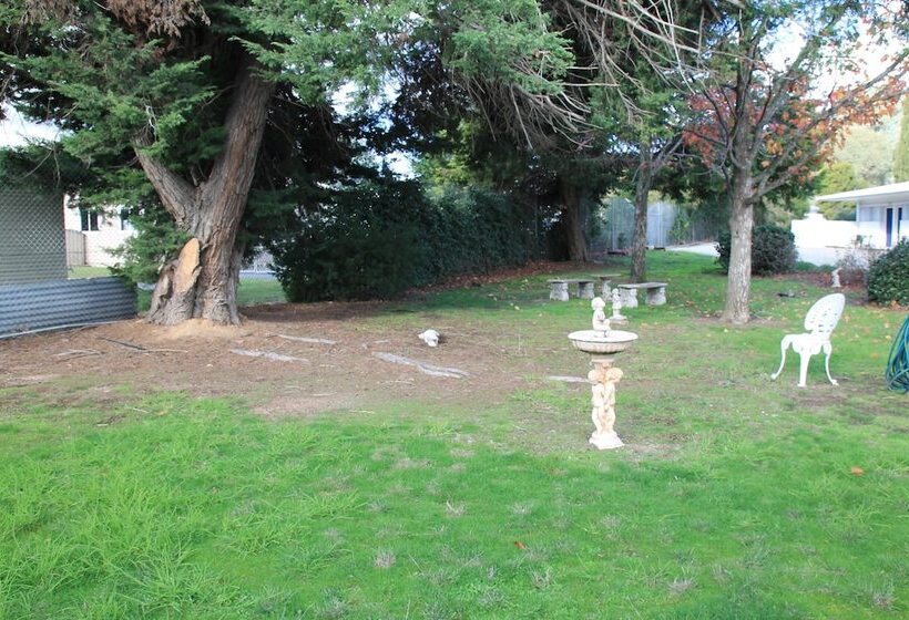 فندق على الطريق Byer Fountain Motor Inn