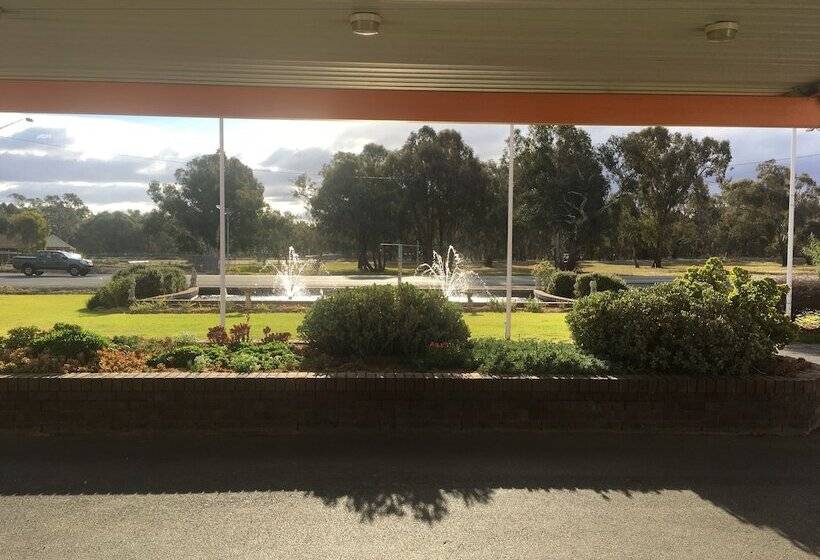 فندق على الطريق Byer Fountain Motor Inn