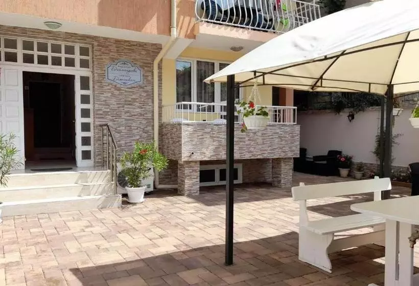 پانسیون Guest House Diamandievi